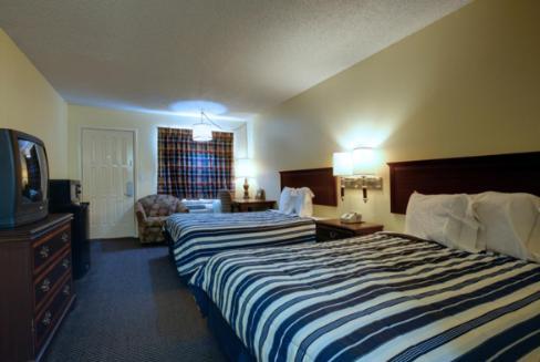 Americas Best Value Inn Comanche Exterior photo